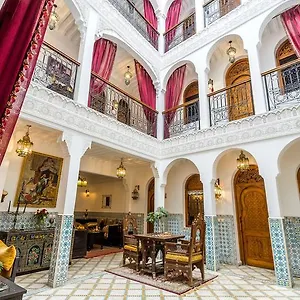 Riad Mouna ***